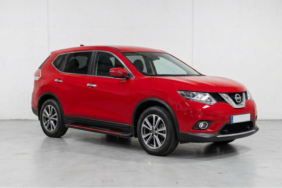 Nissan X-trail T32/Rogue 2014–2021 Side steps Maya Red (2 stuks, aluminium) Image