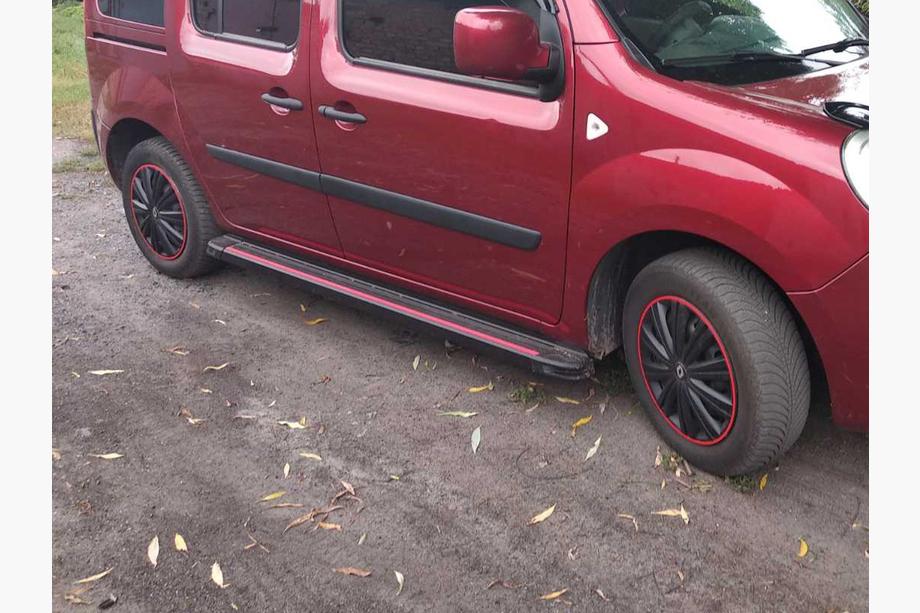 Renault Kangoo 2008–2020 Side steps Maya Red (2 stuks, aluminium) Image