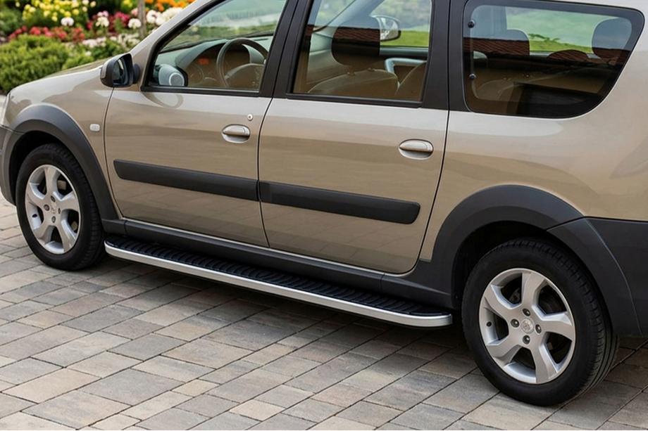 Lada Largus 2012– Tayga side steps (set van 2, aluminium) Image