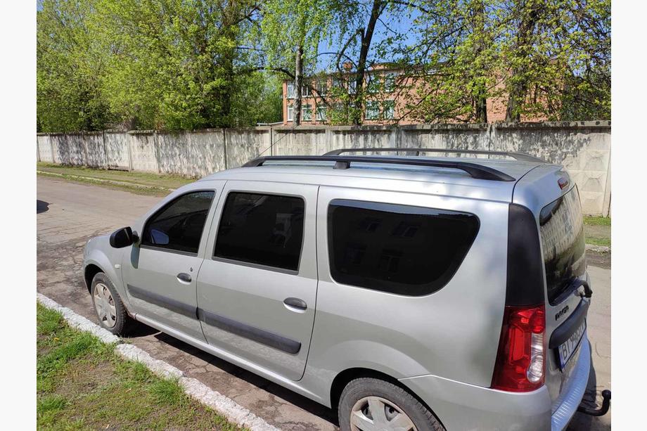 Lada Largus 2012– Zwarte dakrails Image