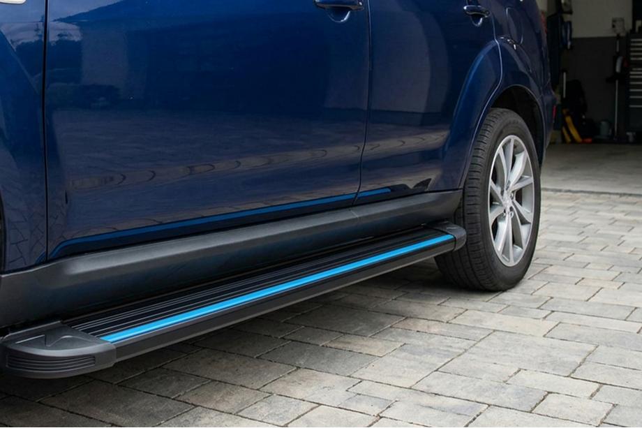 Citroen C-Crosser 2007–2013 Maya Blue sidesteps (2 stuks, aluminium) Image