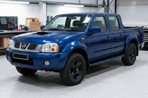 Nissan NP300 1999–2015 Maya Blue sidesteps (2 stuks, aluminium) foto 1