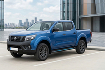 Nissan Navara/NP300 2016– Maya Blue sidesteps (2 stuks, aluminium) foto 1