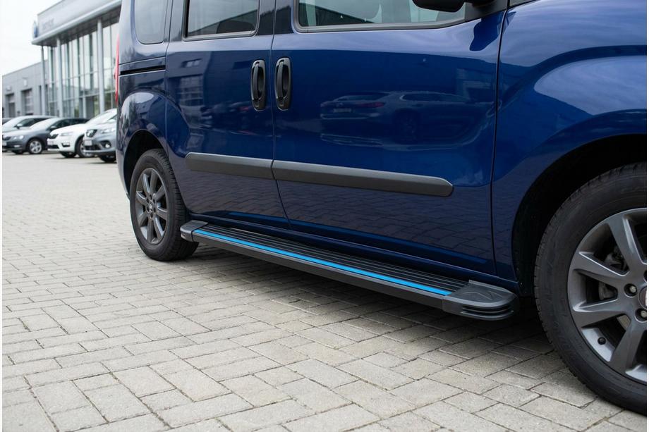 Opel Combo 2012–2018 Maya Blue sidesteps (2 stuks, aluminium) Maxi basis Image