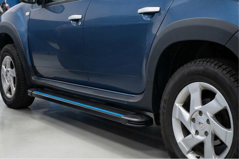 Renault Duster 2008–2017 Maya Blue sidesteps (2 stuks, aluminium) Image