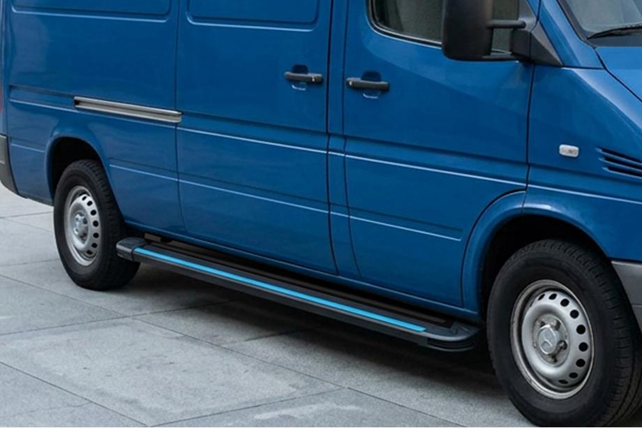 Volkswagen LT 1995–2006 Maya Blue sidesteps (2 stuks, aluminium) Image