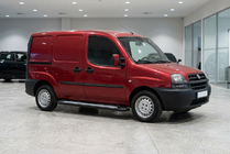 Fiat Doblo I 2001–2005 Side steps New Vision Black (2 stuks, aluminium) foto 1