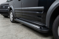 Ford Connect 2006–2009 Side steps New Vision Black (2 stuks, aluminium) Maxi basis foto 1