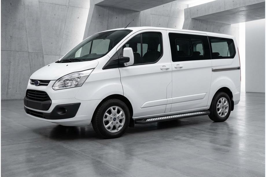 Ford Custom 2013–2022 Side steps New Vision Black (2 stuks, aluminium) Korte wielbasis Image