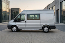 Ford Transit 2000–2014 Side steps New Vision Black (2 stuks, aluminium) foto 1