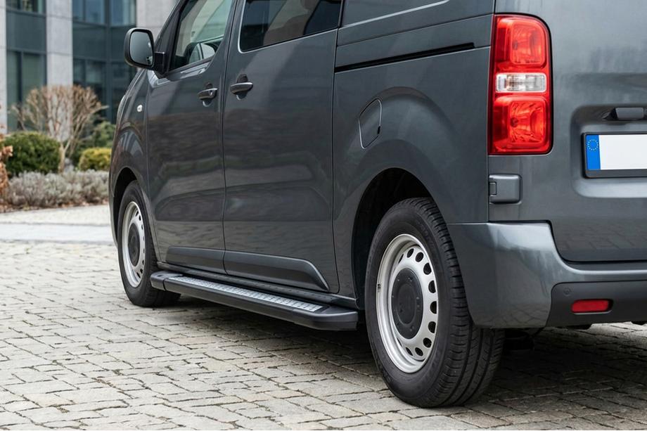 Peugeot Expert 2007–2016 Side steps New Vision Black (2 stuks, aluminium) Korte wielbasis Image