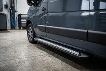 Renault Master 2011–2023 Side steps New Vision Black (2 stuks, aluminium) foto 1