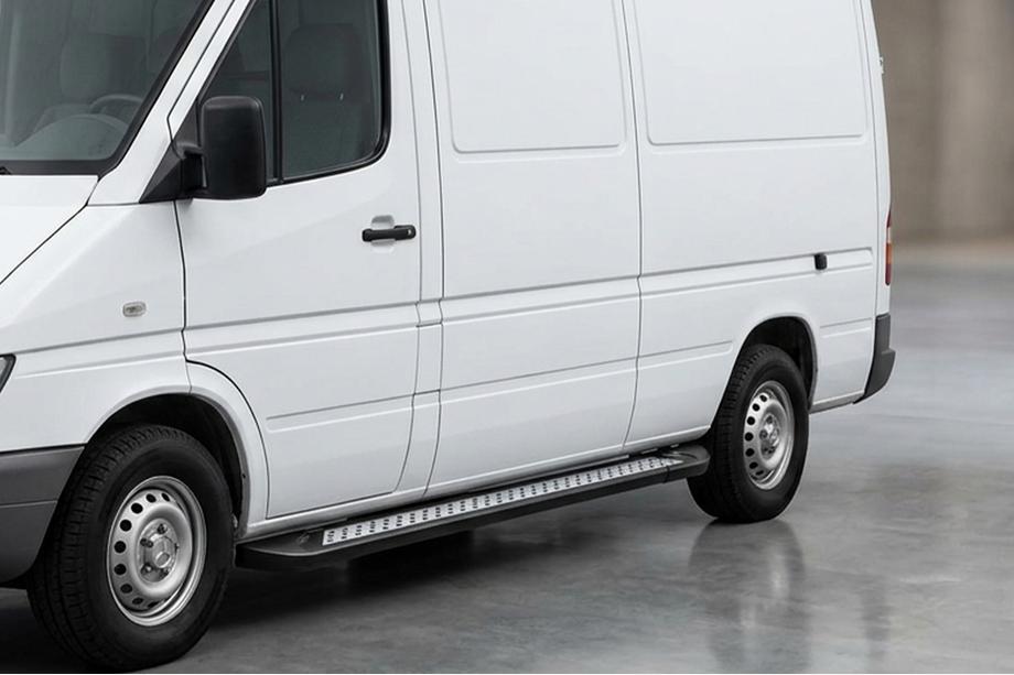 Volkswagen LT 1995–2006 Side steps New Vision Black (2 stuks, aluminium) Lange wielbasis Image