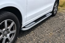 Audi Q5 2017–2025 Tayga V2 side steps (2 stuks, aluminium) foto 4