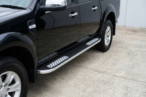 Ford Ranger 2007–2011 Tayga V2 side steps (2 stuks, aluminium) foto 1