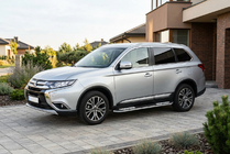 Mitsubishi Outlander 2012–2021 Tayga V2 side steps (2 stuks, aluminium) foto 1