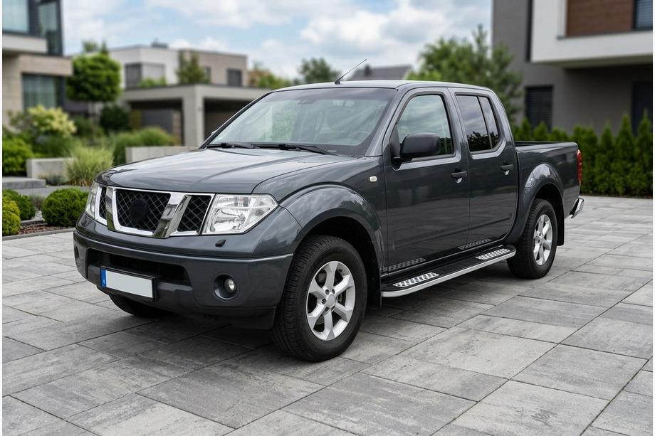 Nissan Navara 2006–2015 Tayga V2 side steps (2 stuks, aluminium) Image