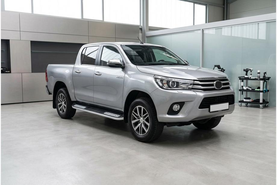 Toyota Hilux 2015– Tayga V2 side steps (2 stuks, aluminium) Image