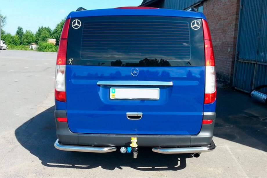Mercedes Vito W639 2004–2014 Achterhoeken AK003 (2 st., RVS) Korte wielbasis Foto 10