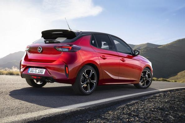 Vijfdeurs Opel Corsa hatchback van de zesde generatie Foto 3