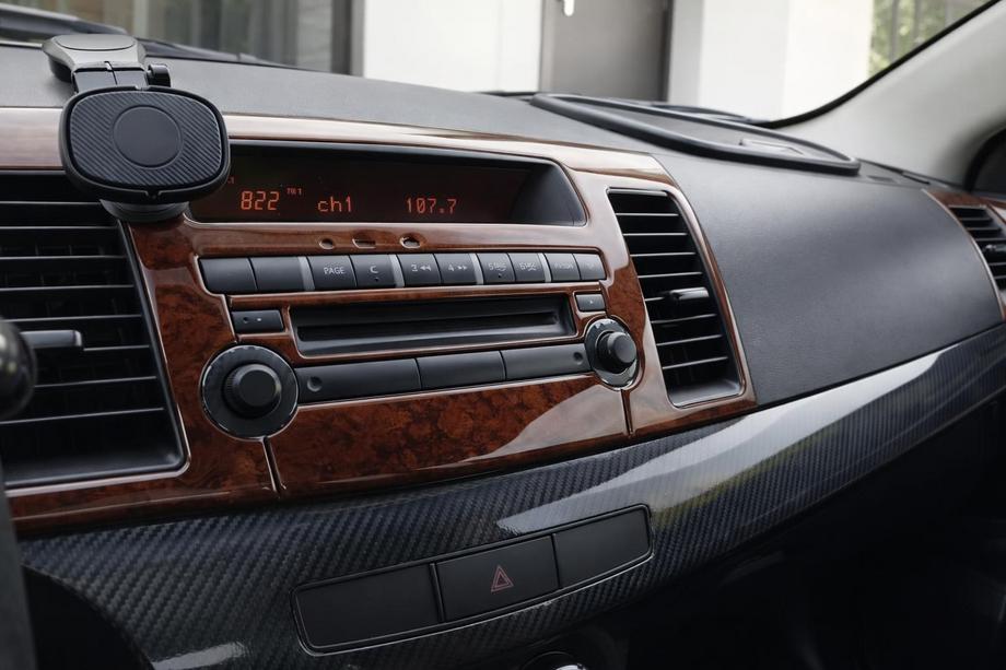 Mitsubishi Lancer X 2008– Dashboard sierlijsten (Meric) Aluminium Image