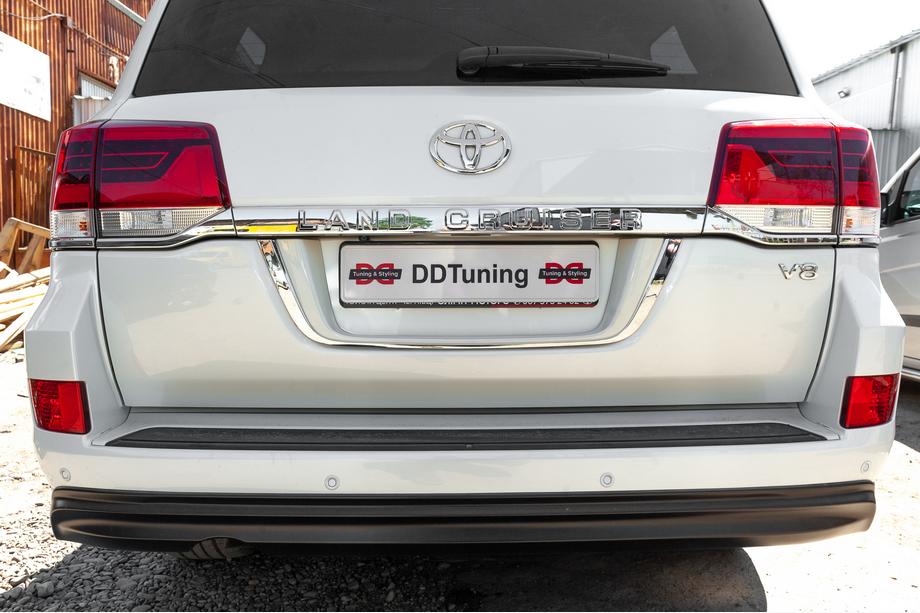 Toyota Land Cruiser 200 2007–2021 Standaard kentekenplaathouder Zwart Foto 3