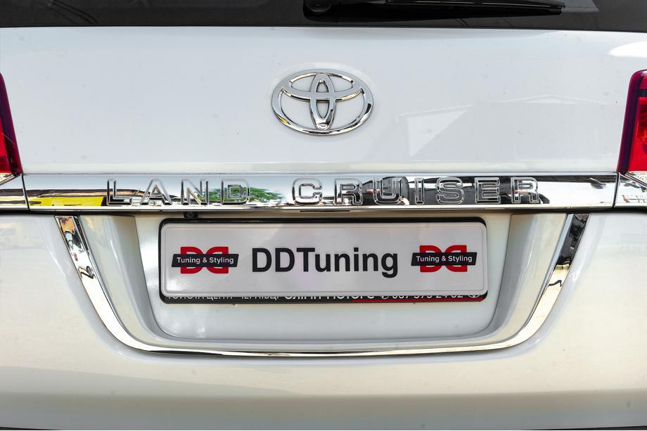 Toyota Land Cruiser 200 2007–2021 Standaard kentekenplaathouder Zwart Foto 6