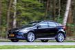 Offroad-modificatie van de hatchback Volvo V40 Cross Country foto 2