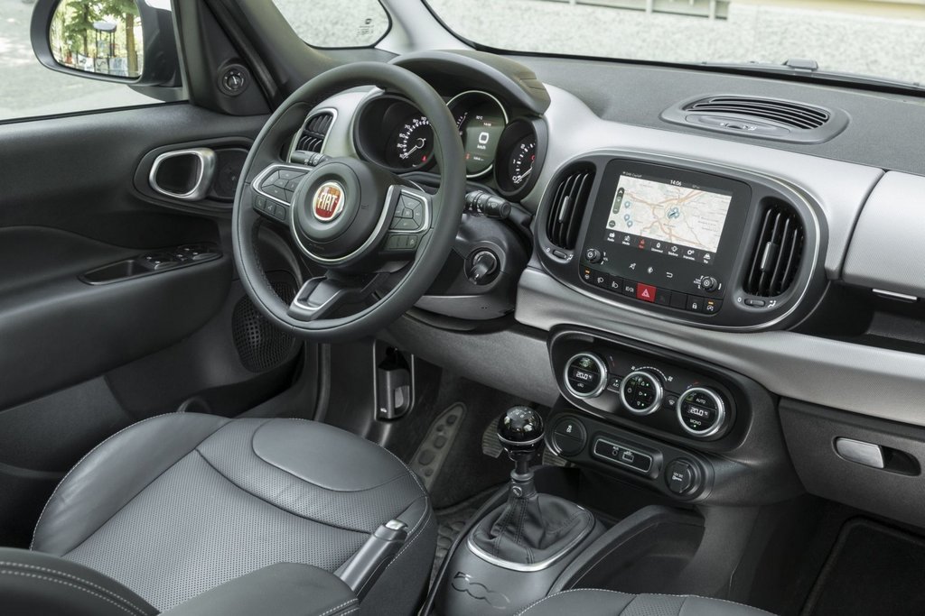 Test van de compacte minivan Fiat 500L