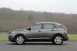 Compacte crossover Peugeot 3008 van de tweede generatie foto 13