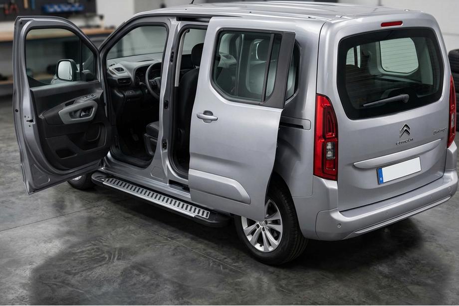 Citroen Berlingo/Multispace 2018– Line side steps (set van 2, aluminium) Image