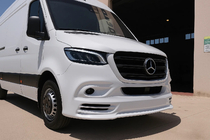 Mercedes Sprinter W907/W910 2018– Voorbumper lip V3 (spuitklaar) foto 1
