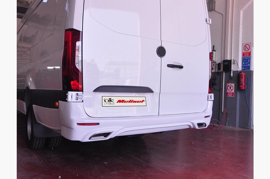 Mercedes Sprinter W907/W910 2018– Achterbumper afdekking (spuitklaar) Foto 4
