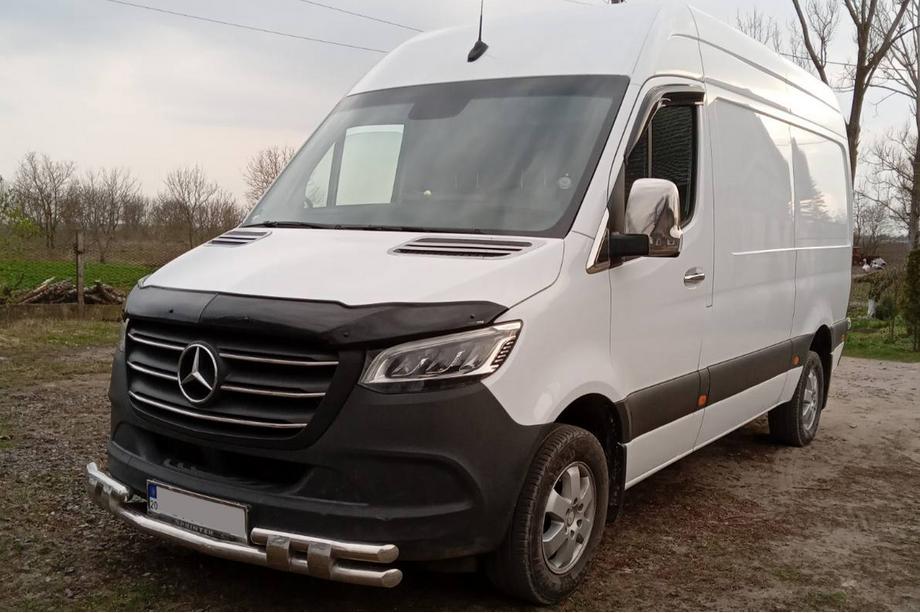 Mercedes Sprinter W907/W910 2018– Motorkapdeflector (EuroCap) Foto 5