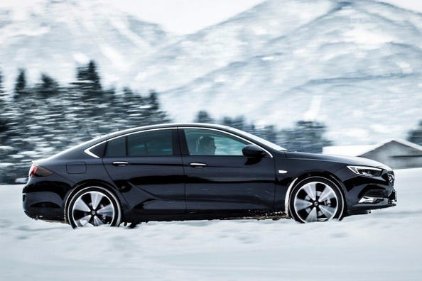 Review van de middelgrote liftback Opel Insignia Grand Sport Foto 3