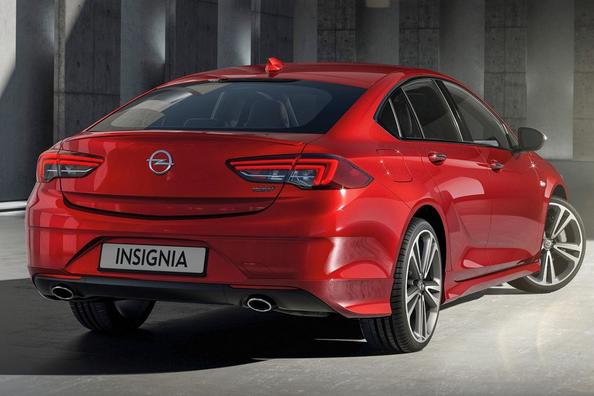 Review van de middelgrote liftback Opel Insignia Grand Sport Foto 5