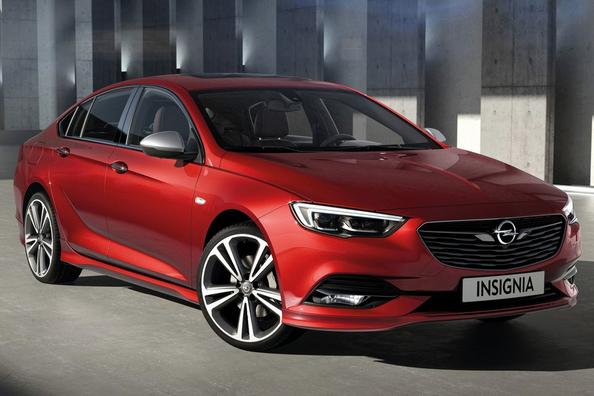 Review van de middelgrote liftback Opel Insignia Grand Sport Foto 1