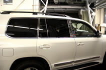 Toyota Land Cruiser 200 2007–2021 Complete raamomlijsting en stijllijsten (RVS) foto 17