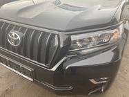 Toyota Land Cruiser Prado 150 2009–2023 Radiatorgrille 2017↗ LED (Zeus Black, met Black wenkbrauwen) foto 9