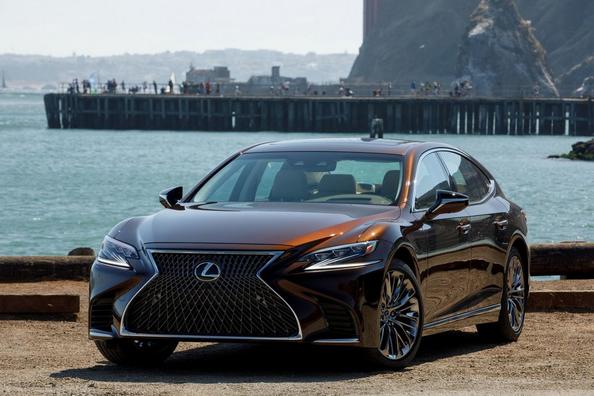 Full-size luxesedan Lexus LS 500