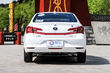 Review van de hybride sedan BYD Qin 100 foto 4