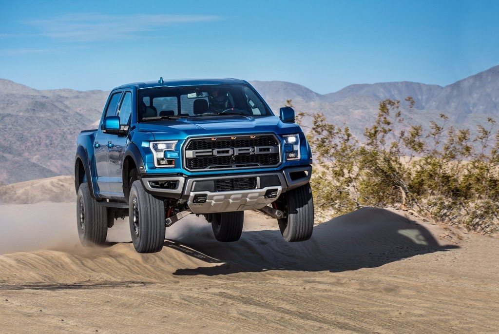 Test: full-size pick-up Ford F-150 Raptor