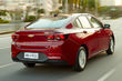 Review van de betaalbare compacte sedan Chevrolet Onix foto 4