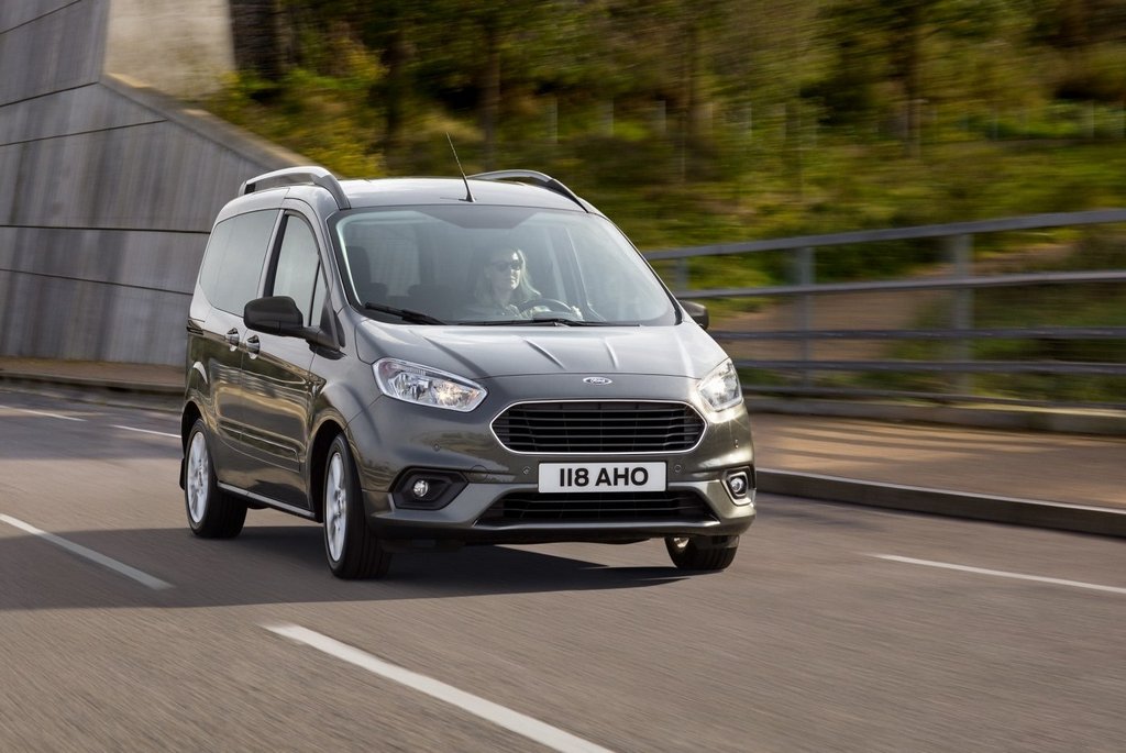 Review van de compacte minivan Ford Tourneo Courier