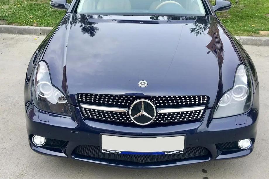 Mercedes CLS C219 2004–2010 Voorgrille (2005-2008, Diamond Silver) Image