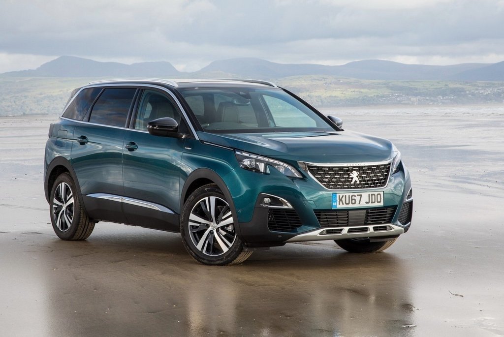 Tweede generatie van de Peugeot 5008-crossover