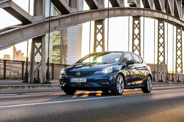 Review van het vernieuwde model Opel Astra Hatchback