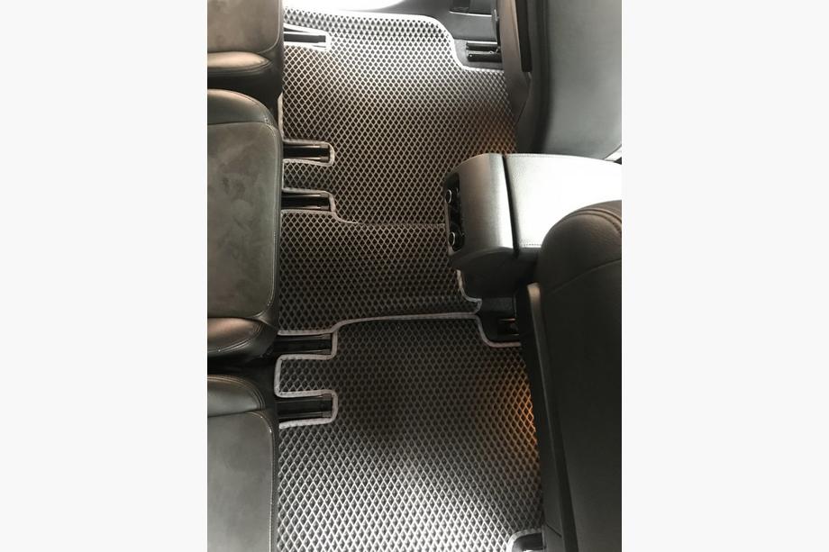 Volkswagen Sharan 2010–2023 Polyurethaan automatten (3 rijen, EVA, zwart) Foto 9