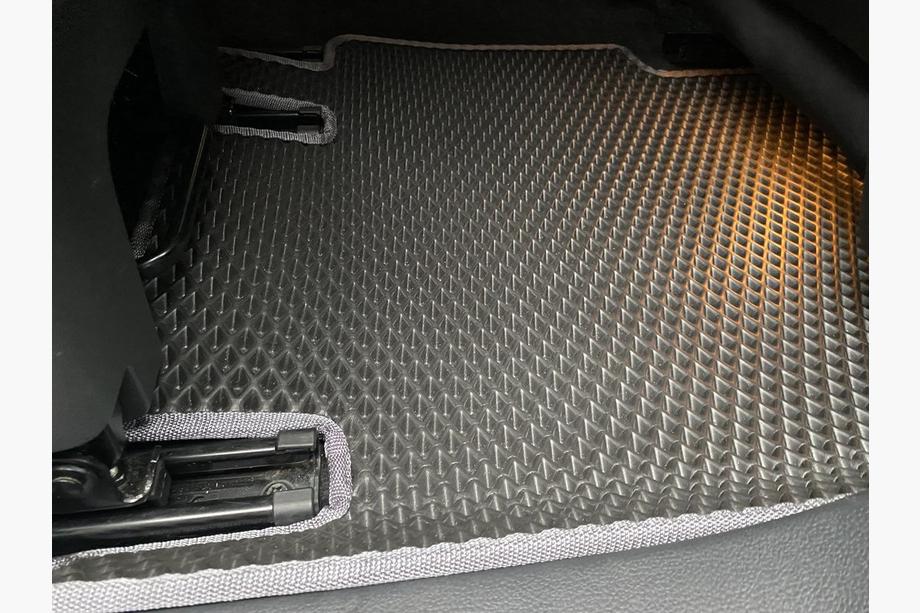 Volkswagen Sharan 2010–2023 Polyurethaan automatten (3 rijen, EVA, zwart) Foto 8