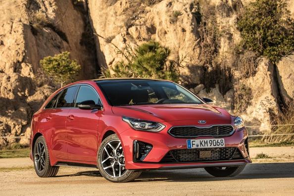 Review van de compacte stationwagen KIA ProCeed